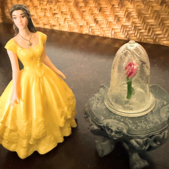 Disney Black/White Mouse Hat Red Bow Ears, Disney adult rain hat, Mouse watertoy - Picture 12 of 16